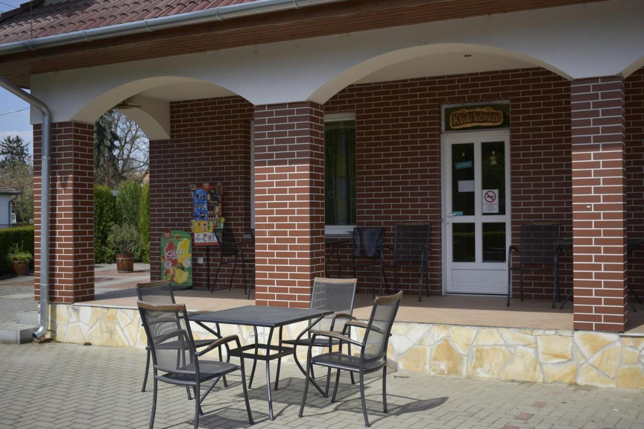 Főnix Apartmanház Nagypáli Exterior foto